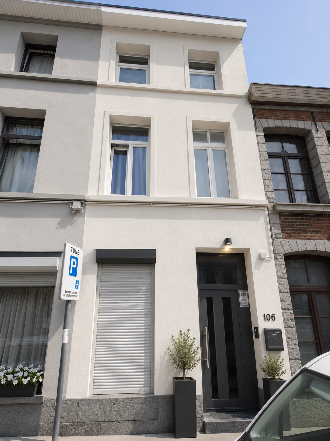 Façade de l'immeuble, 106 rue de Marvis, Tournai